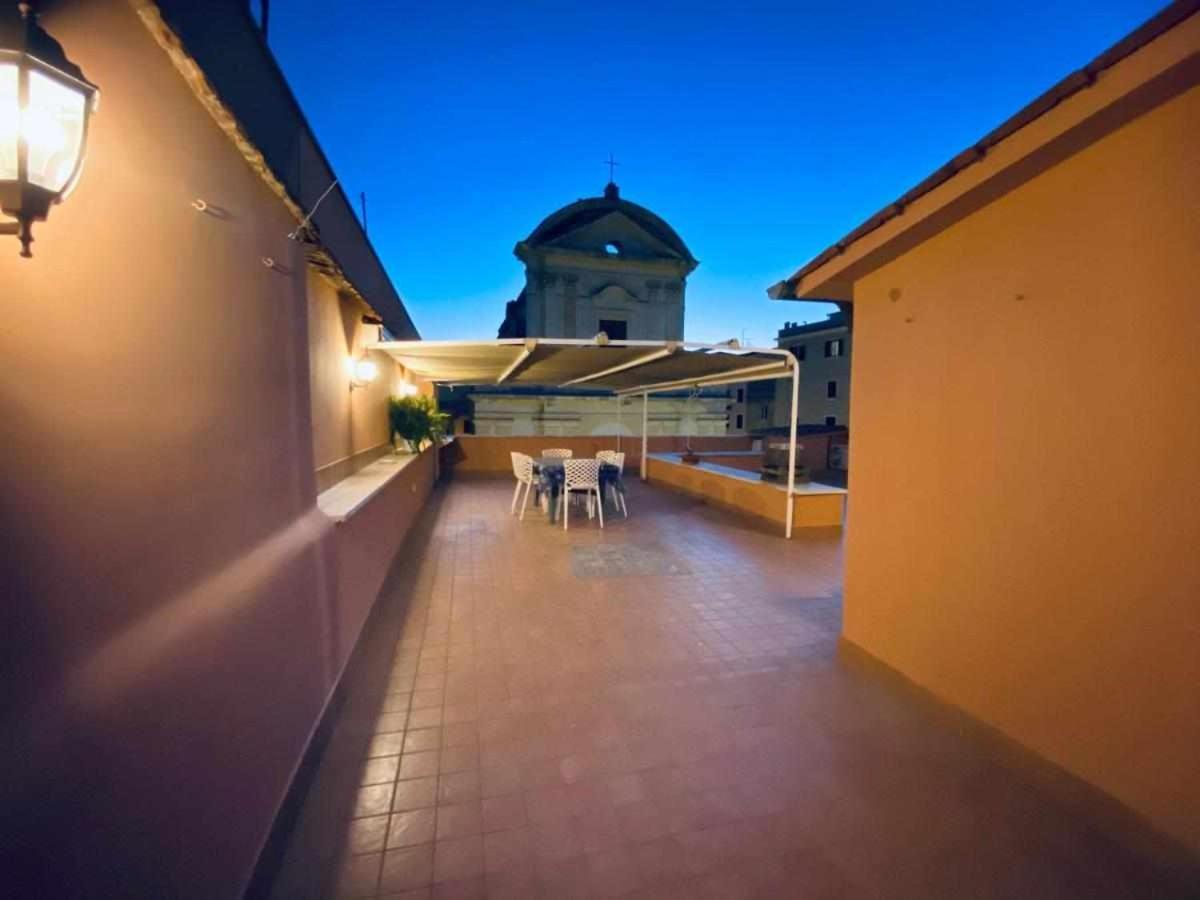 Апартаменти Attico Medieval Sea View Неттуно Екстер'єр фото