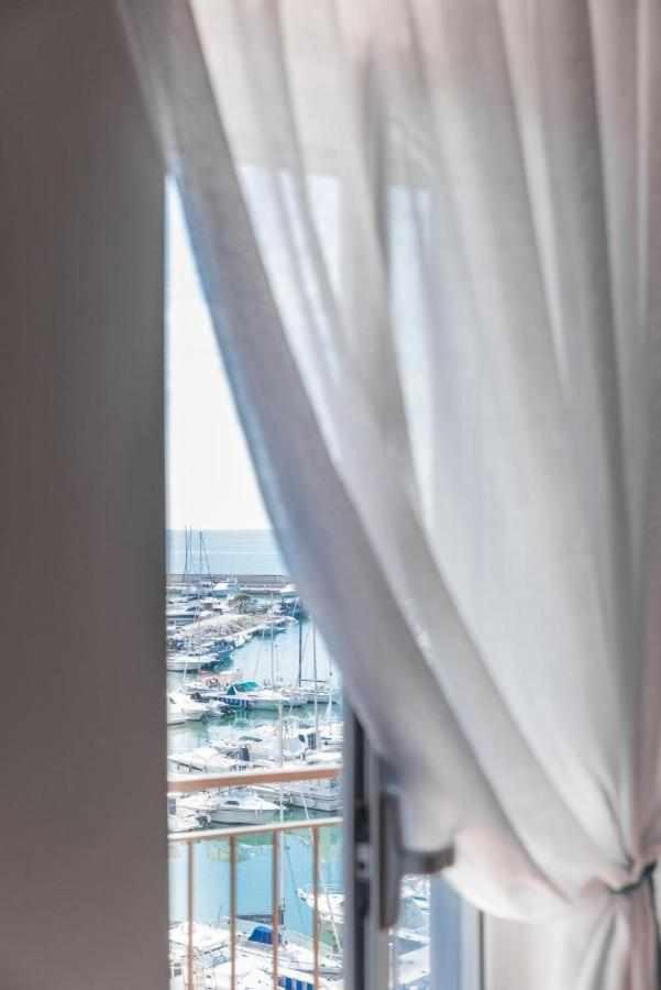 Апартаменти Attico Medieval Sea View Неттуно Екстер'єр фото