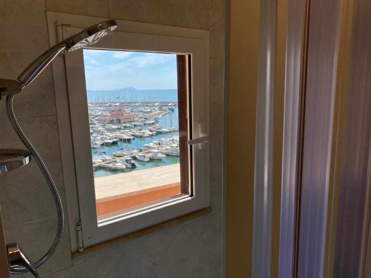 Апартаменти Attico Medieval Sea View Неттуно Екстер'єр фото