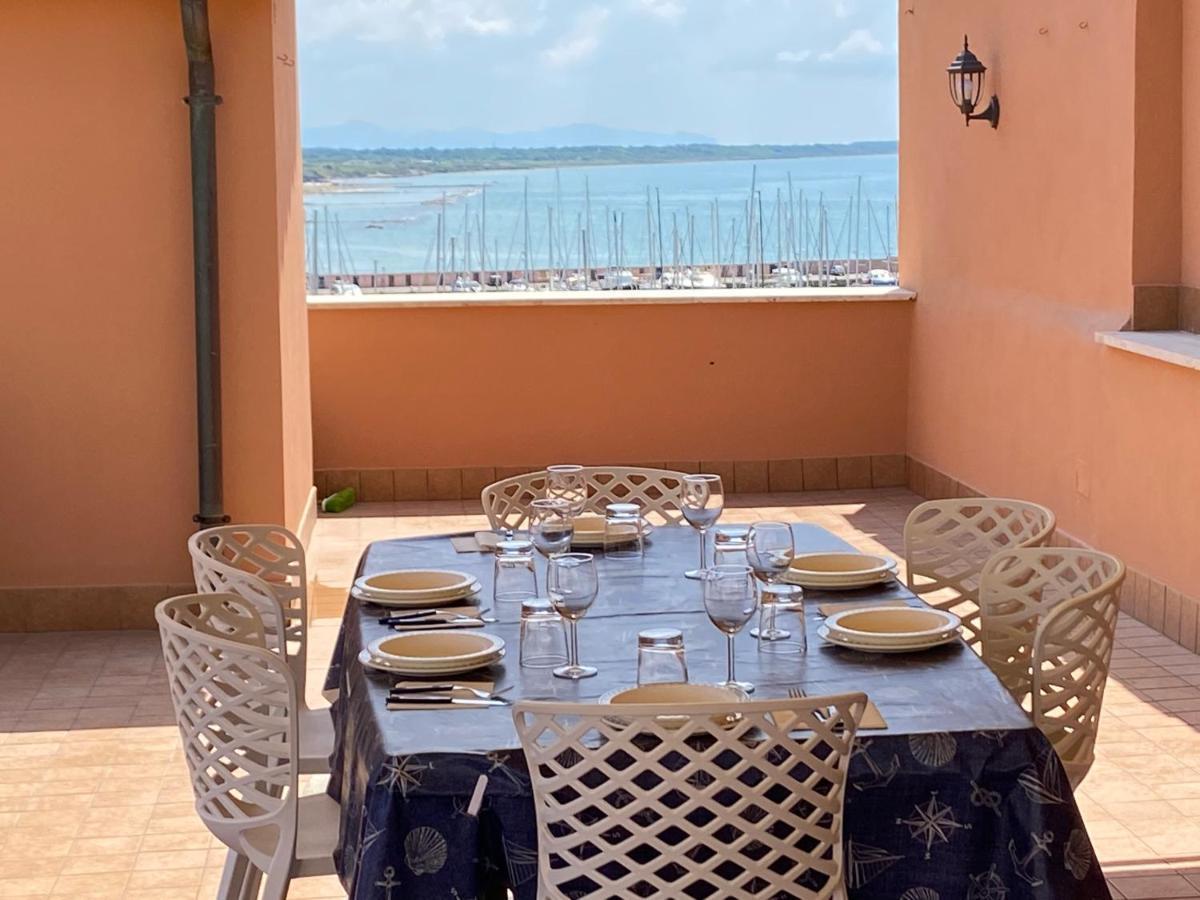 Апартаменти Attico Medieval Sea View Неттуно Екстер'єр фото